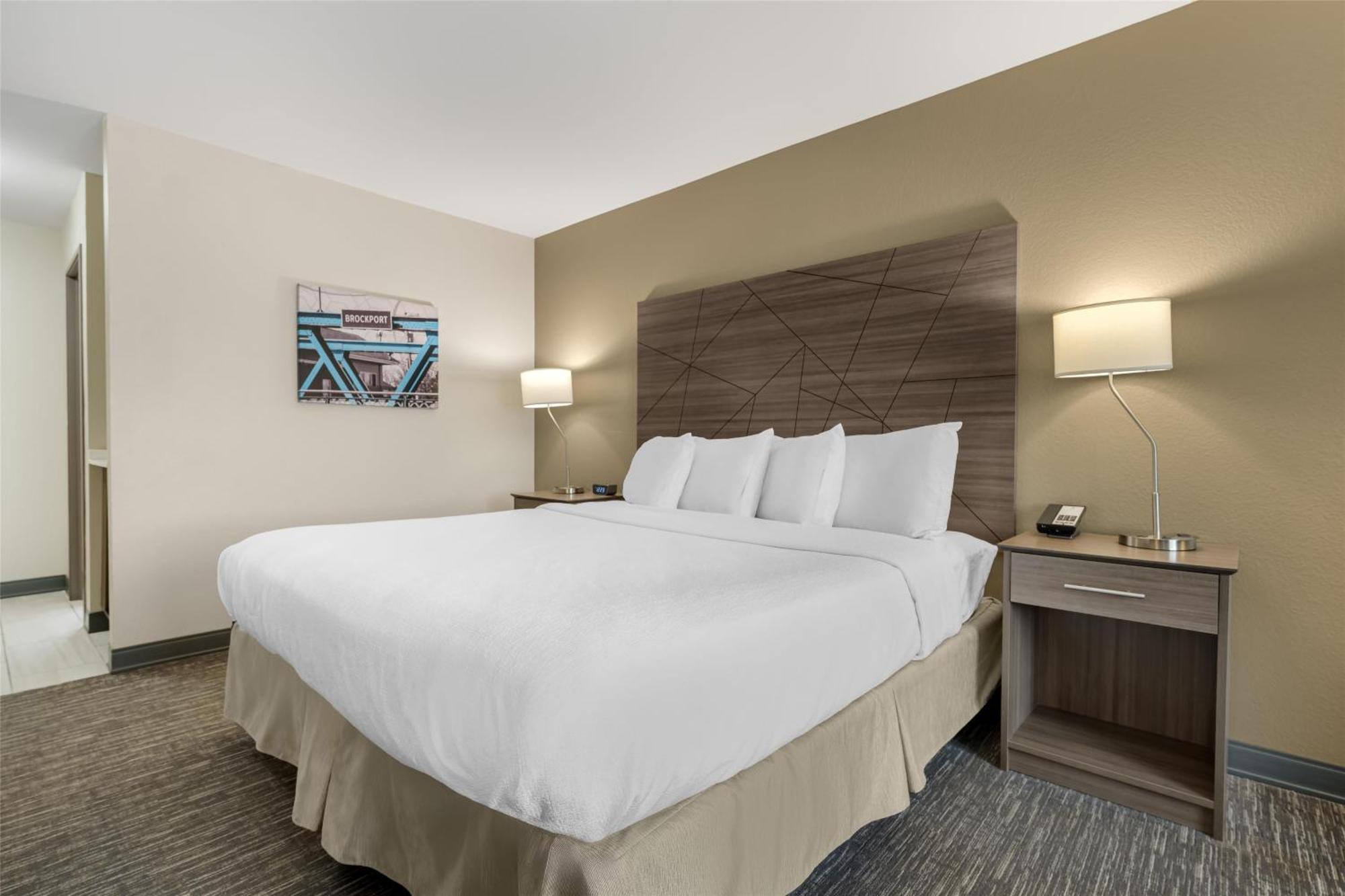 Western & Hotel 3*
